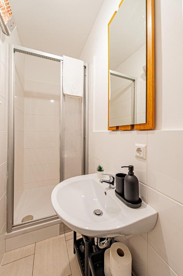 My City Apartment- Vienna Jungle Room المظهر الخارجي الصورة