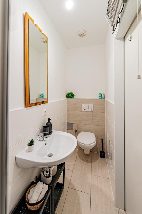 My City Apartment- Vienna Jungle Room المظهر الخارجي الصورة