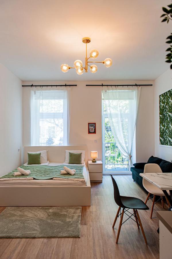 My City Apartment- Vienna Jungle Room المظهر الخارجي الصورة