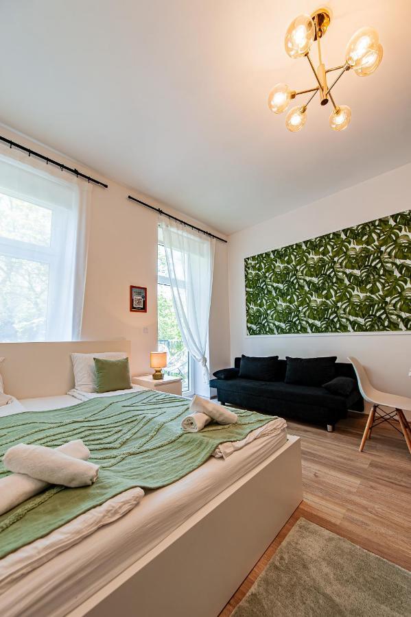 My City Apartment- Vienna Jungle Room المظهر الخارجي الصورة